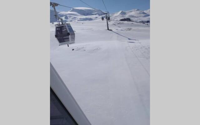 Skichalet Cervinia Martino e BASSI