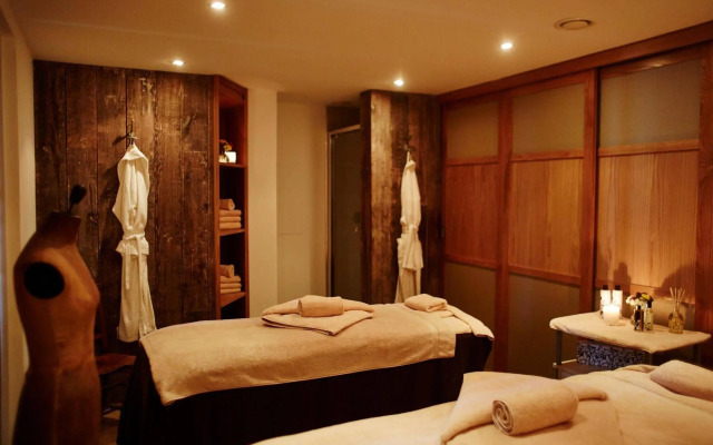 St Moritz Hotel