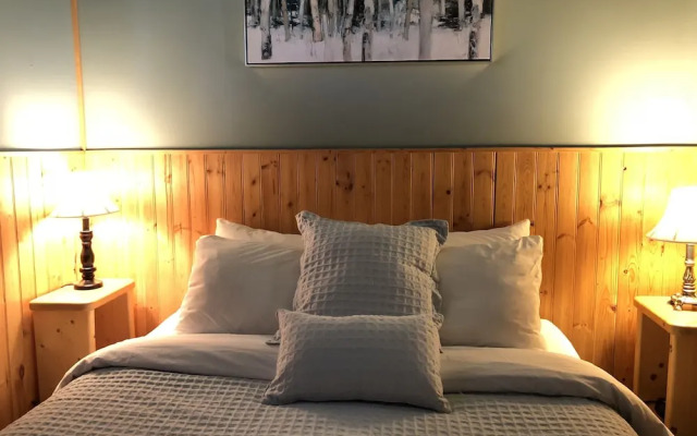 The Piccadilly Motel