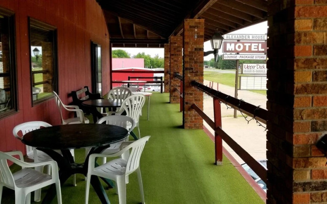 Alexander House Motel