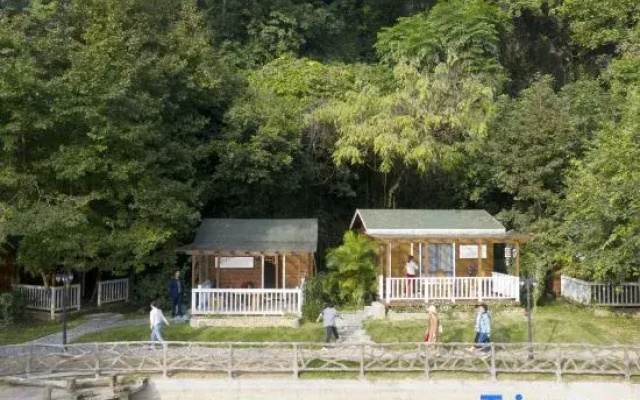 Yingde Fenglin Moke Homestay