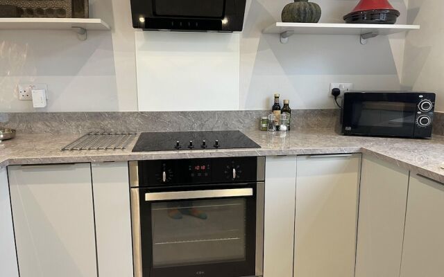 1bedapt Privateestate W/free Parking - 10mintocity