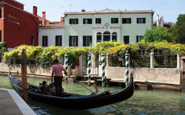 Pensione Accademia - Villa Maravege