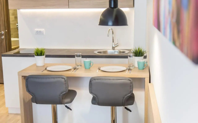 Empire Luxury Apartments