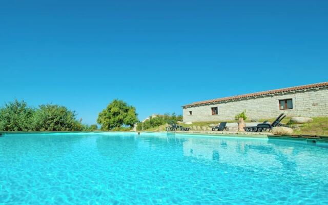Loft with common swimming-pool in Badesi