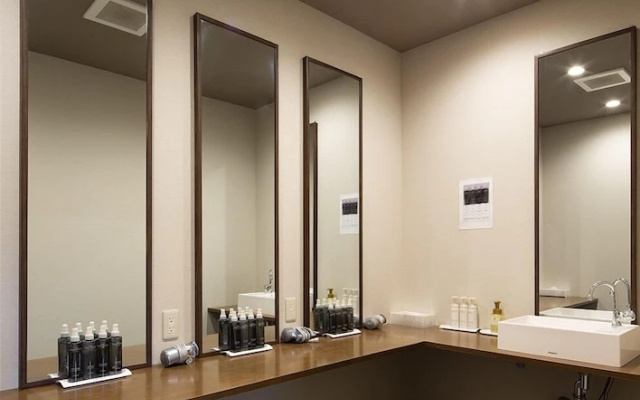 Soar Resort – Bathroom – Tsushima