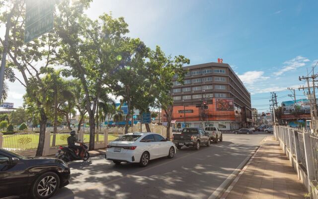 B2 Surat Thani Boutique & Budget Hotel