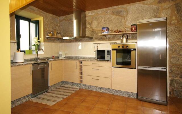 House - 3 Bedrooms - 102074