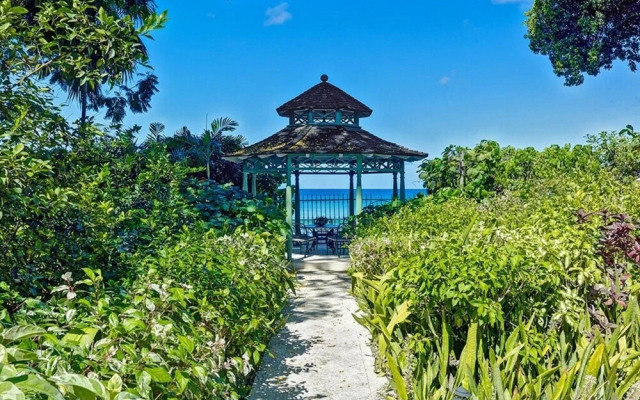 Sunny Vacation Villa 71