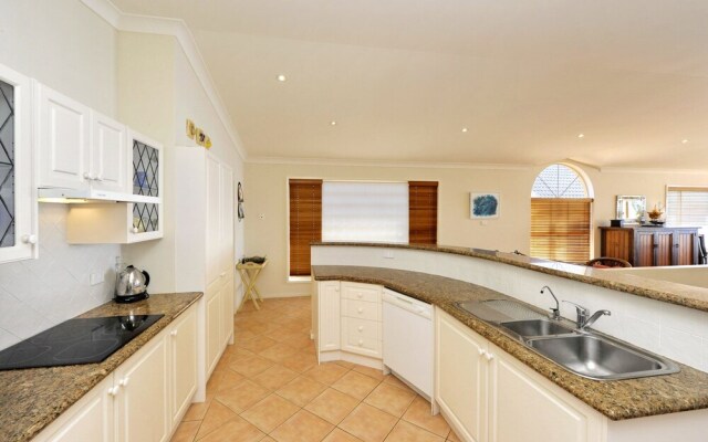 Marine Dr 2/70 - Fingal Bay