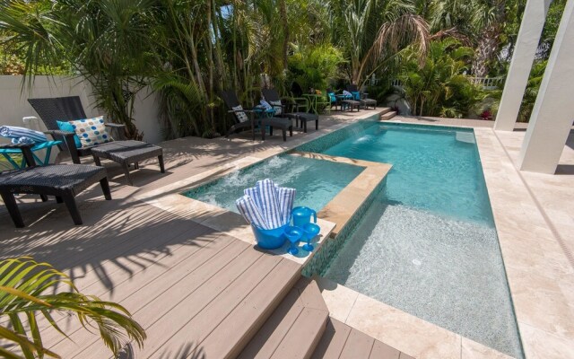Coastal Horizons Apartment 6