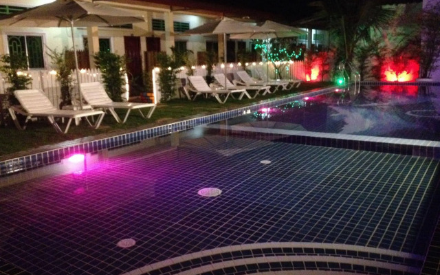 Relax Bungalows