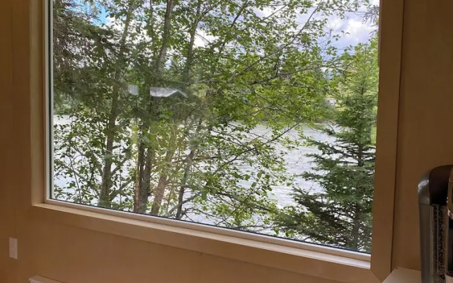 River's Edge Retreat