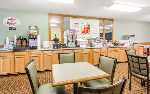 Super 8 By Wyndham Goodland