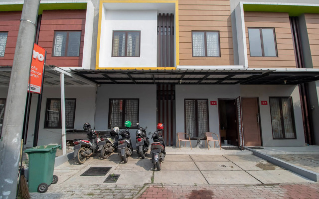 OYO 3253 Sofia Residence Syariah