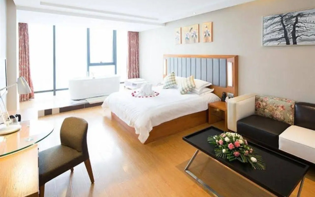 Warmly Hotel