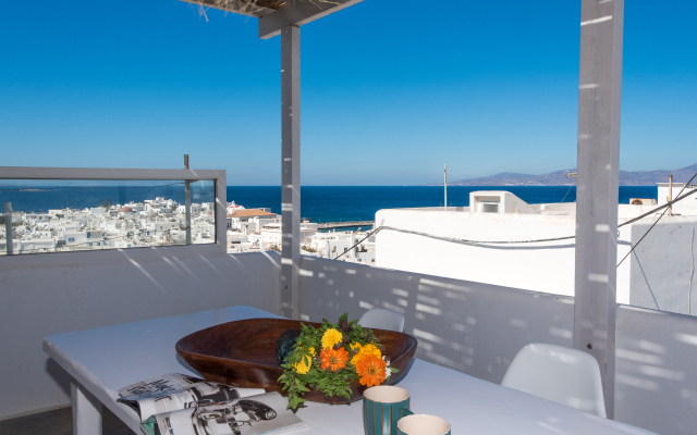 Cloe Mykonos HIGH
