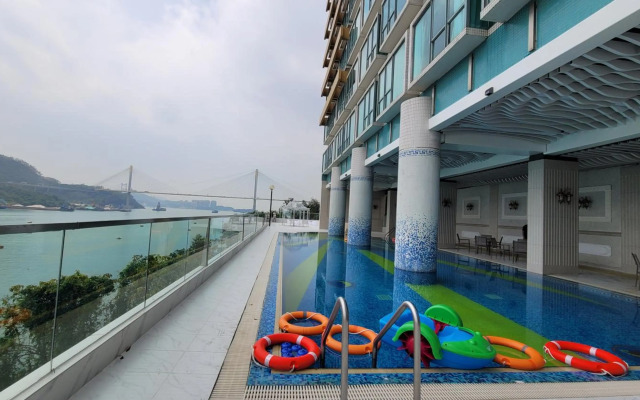 Grand Bay View Hotel