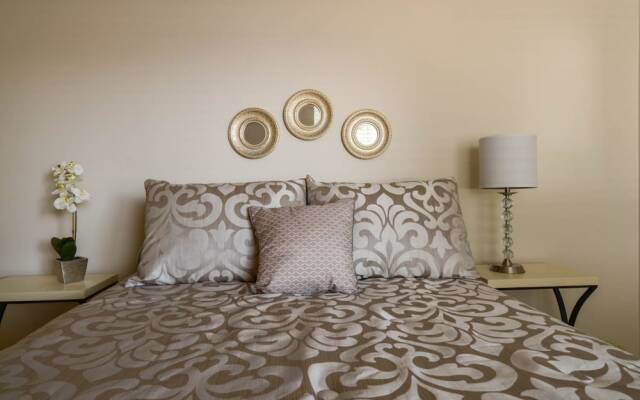 Chaparral House-Sleeps 14-Large Jacuzzi