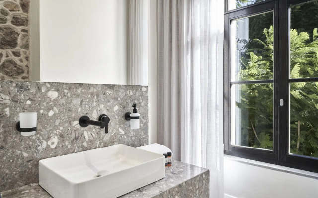 NLH MONASTIRAKI - Neighborhood Lifestyle Hotels