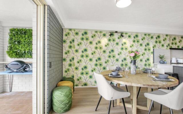 Canberra Heights Unit Two 35 Canberra Tce Kings Beach