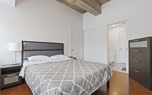 Condotel LeLuxe St-Denis St - mtlFlats