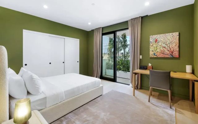 The Bella Villa 2 in Venice