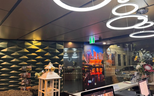 Aura on Flinders Serviced Apartments