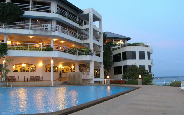 Hinsuay Namsai Resort Hotel
