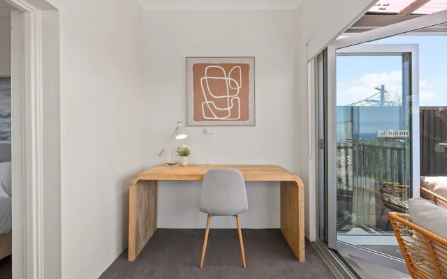 Bright 2-bed Apartment in Coogee