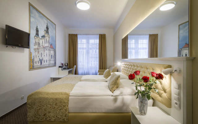 Hotel Taurus