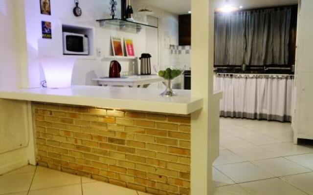 Blanca Hostel & Bar