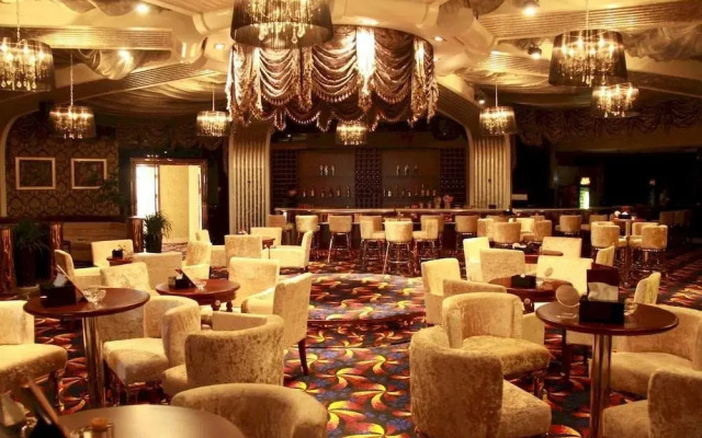 Oriental Luoma Hotel