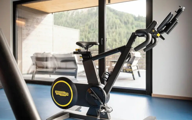 Aois 4 Elements suits