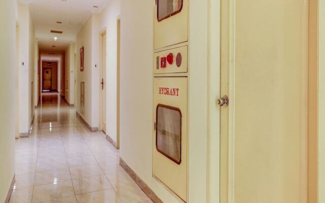 Townhouse OAK Hotel Grand Cikarang