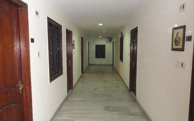 Vivek Hotel