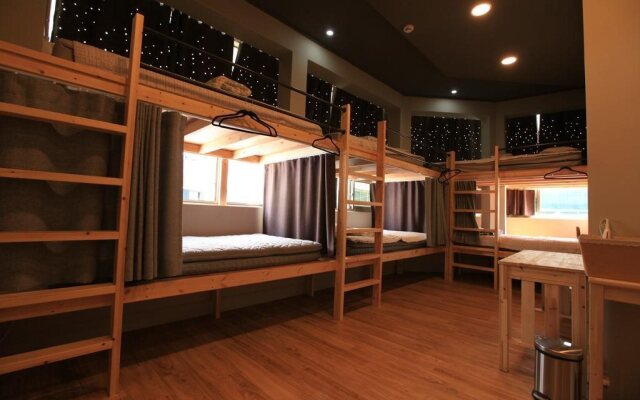 Quartz Hostel