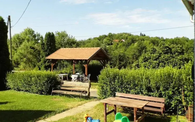 Tücsöktanya Vendégház