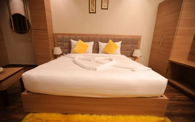 TreeHouse London Street Amritsar