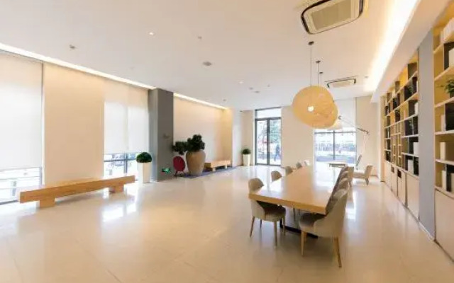 JI Hotel (Shanghai South Railway Station)