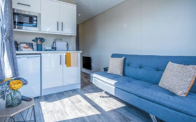 The Studio - 1 Bedroom Cabin - Amroth