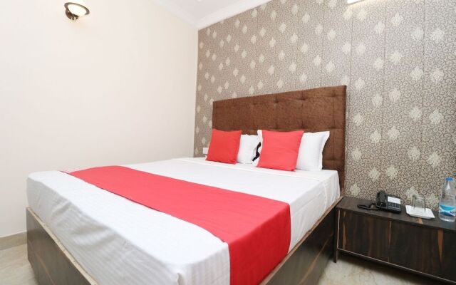 OYO 37351 Hotel Krishna Royal