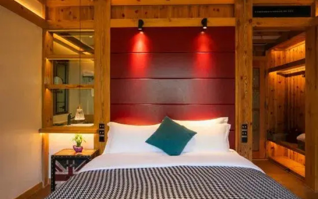 Jiuru Mountain Nomanbao Life Scene Hotel