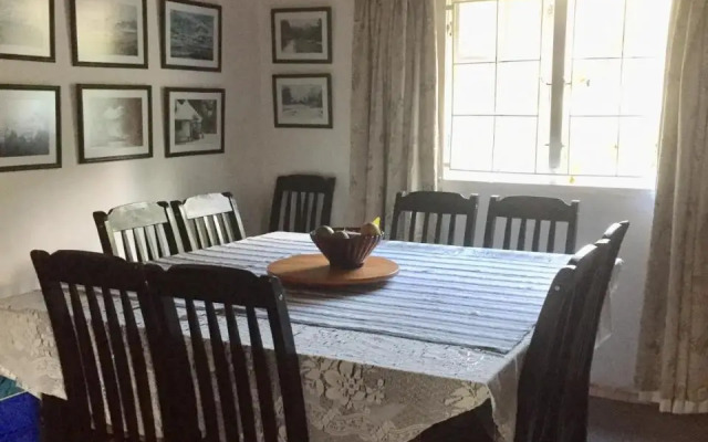 Esigodini Cottage