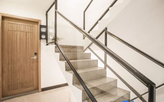 West Lake Yingxiu·Man Ting Fang Homestay