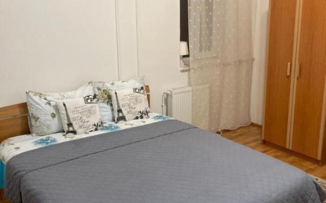 Irina Apartments