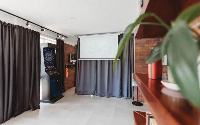 Renovated Apt with Beach Views