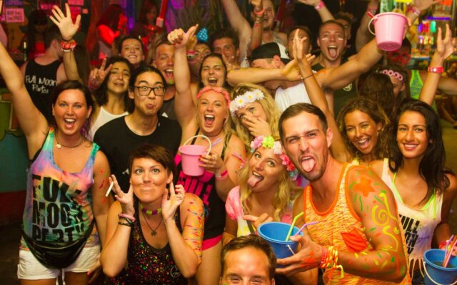 Dancing Elephant N 1 Party Hostel