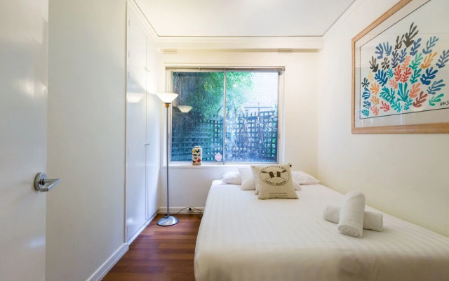 SELENA, 2BDR South Yarra Apartment
