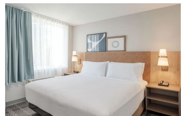 Holiday Inn Express Federal Way Seattle South by IHG